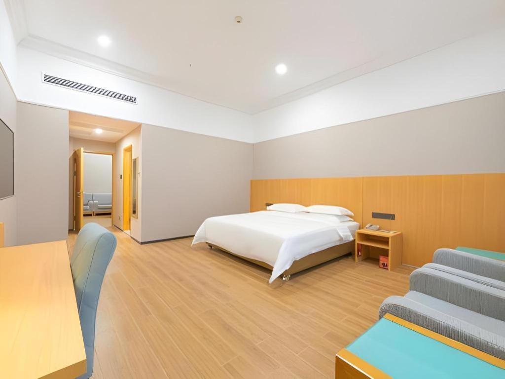 Carrianna Hotel Foshan Exterior photo